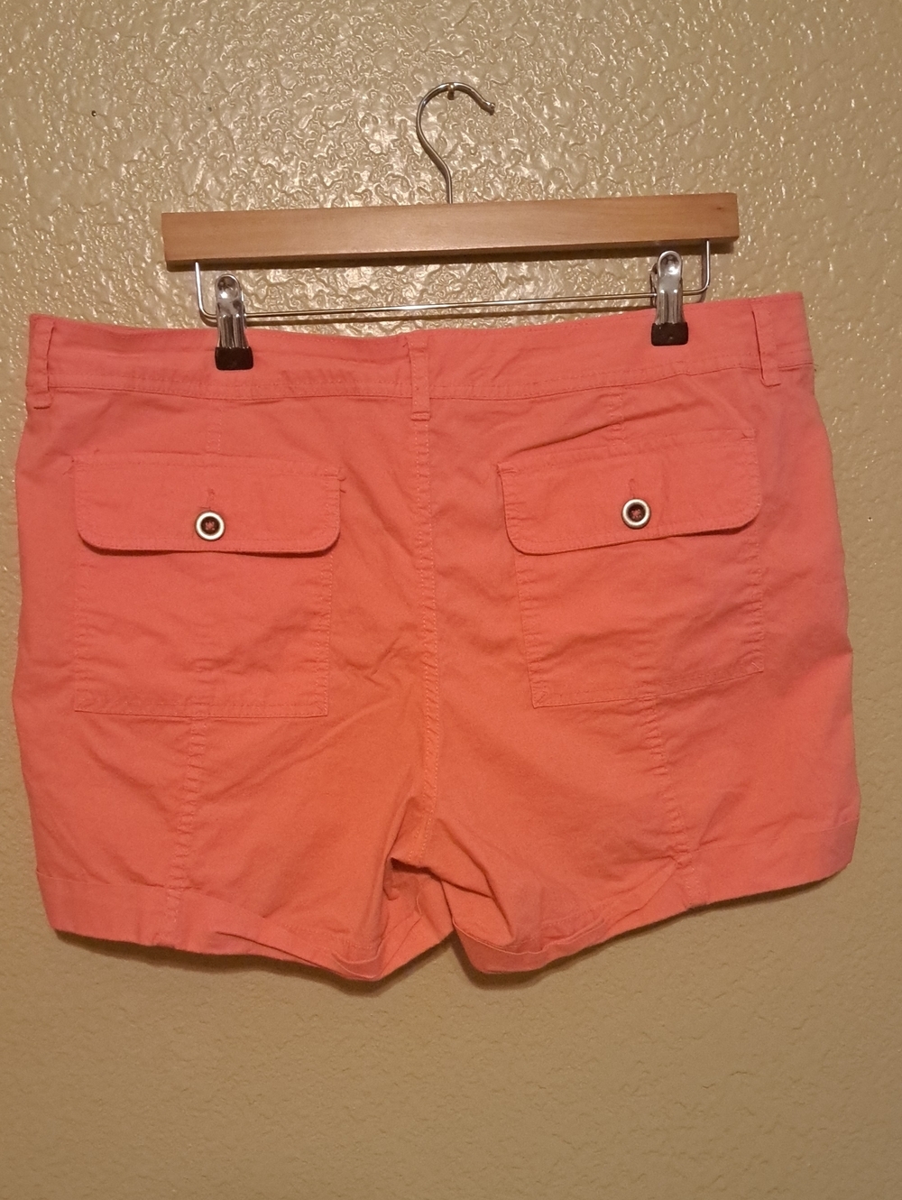 a.n.a Coral Utility Cotton Shorts. Size 33/16. - Picture 4 of 9